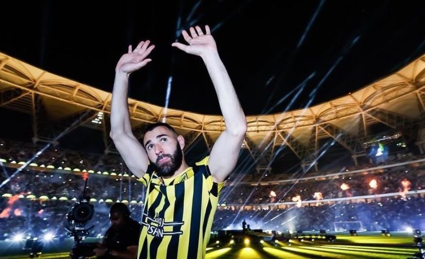 60.000 nguoi du le ra mat cua Benzema tai Saudi Arabia hinh anh