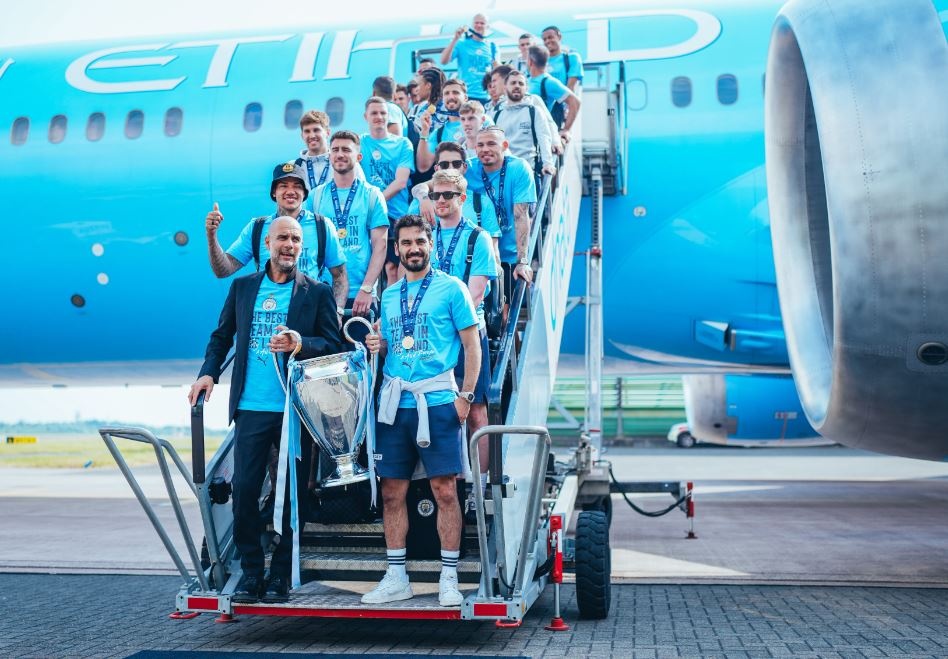 Man City an ba anh 6