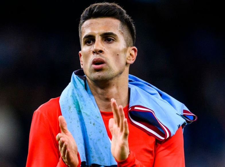 Man City khong cong nhan Cancelo vo dich Champions League hinh anh