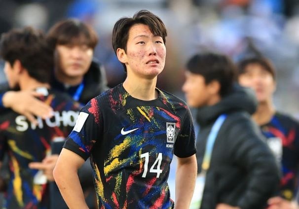 Cau thu Han Quoc khoc sau that bai o U20 World Cup hinh anh