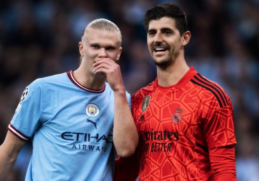 Doi hinh hay nhat Champions League gay tranh cai hinh anh