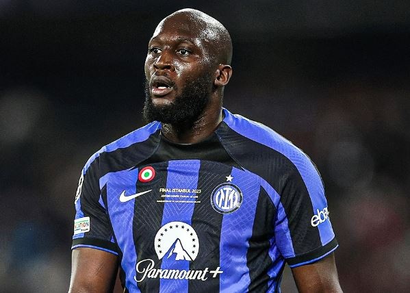 CLB Saudi Arabia tu choi luong 90 trieu euro/mua cho Lukaku hinh anh