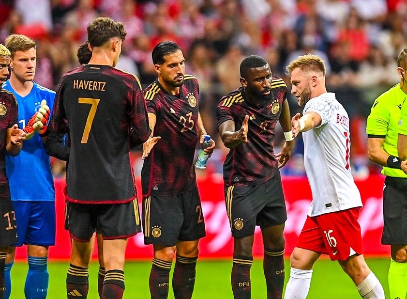 Duc thua Ba Lan anh 4