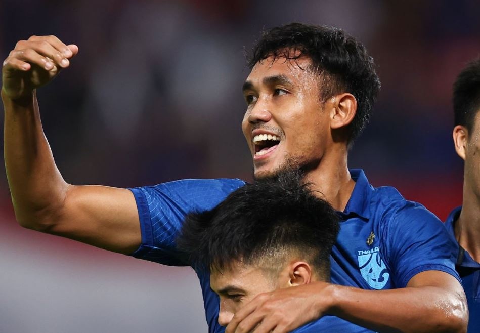 Dangda toa sang giup Thai Lan danh bai Hong Kong hinh anh