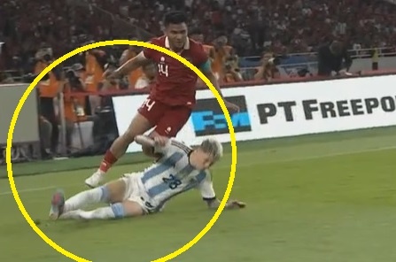 Sao Man United cay cu voi hau ve Indonesia hinh anh