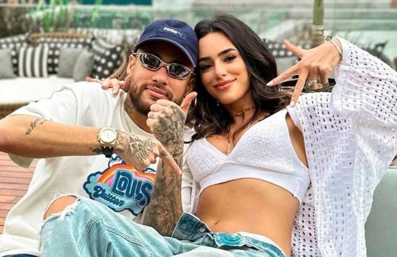 3 quy tac cua ban gai cho Neymar hinh anh