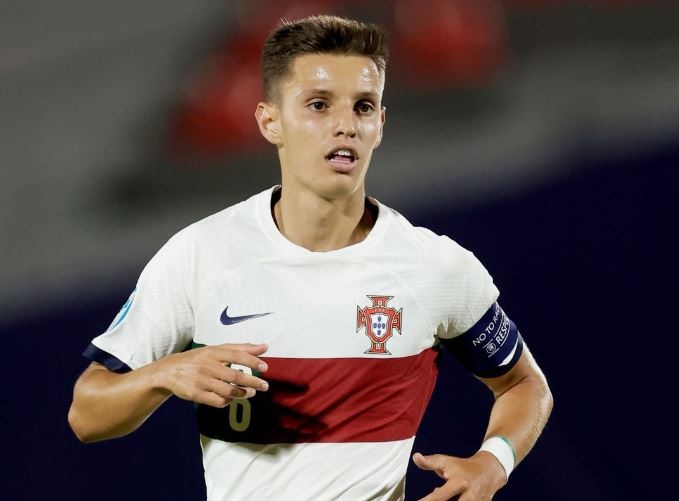 Lua dan em cua Ronaldo lach qua cua hep, vao tu ket U21 EURO hinh anh