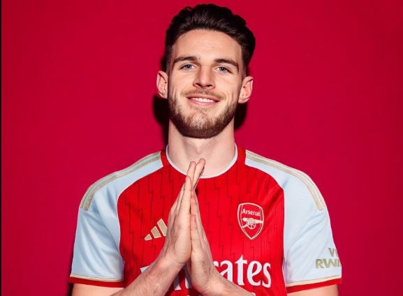 Arsenal tien sat 'bom tan' nguoi Anh dat gia nhat lich su hinh anh