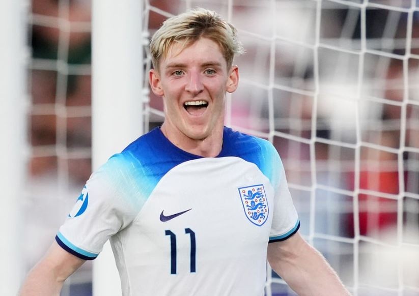 Dan sao Premier League giup Anh ha Bo Dao Nha o U21 EURO hinh anh