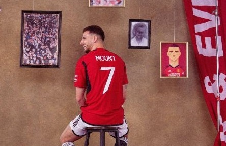 Ly do Mason Mount duoc mac ao so 7 cua Man United hinh anh