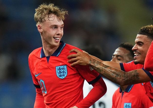 Sao Man City toa sang, Anh vao chung ket U21 EURO hinh anh