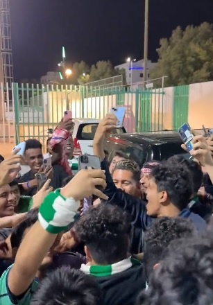 Firmino sang Al Ahli anh 1
