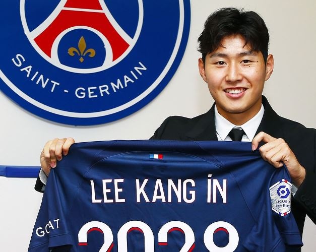 Vua den PSG, Lee Kang-in da bi CDV phan doi hinh anh