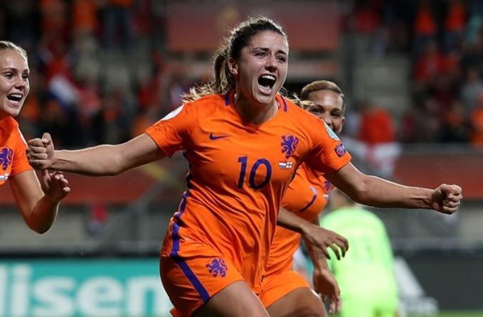 Doi thu cua tuyen nu Viet Nam bi CDV doi truc xuat khoi World Cup hinh anh