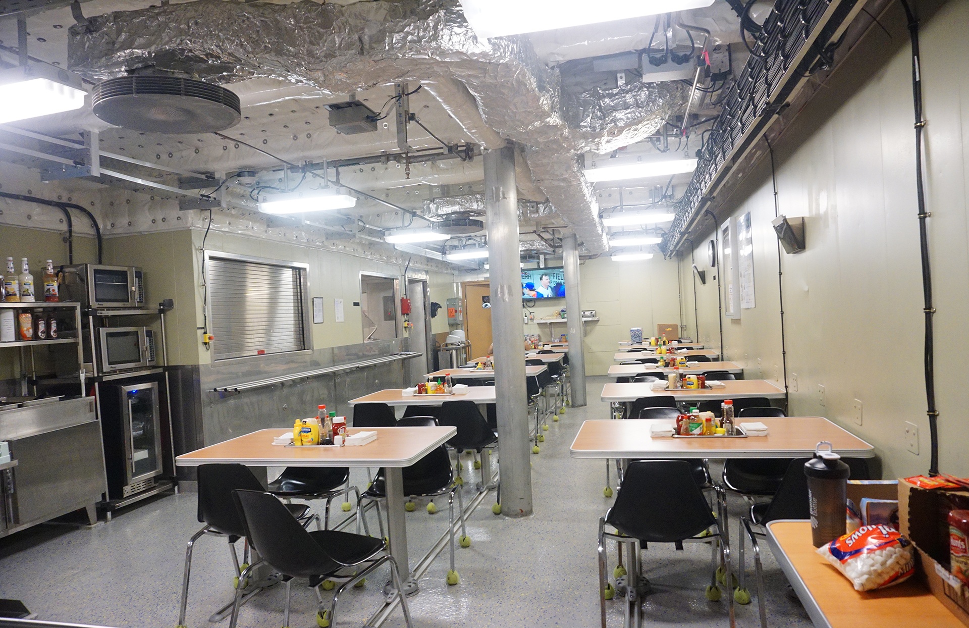 Tau hai quan My toi Da Nang anh 8