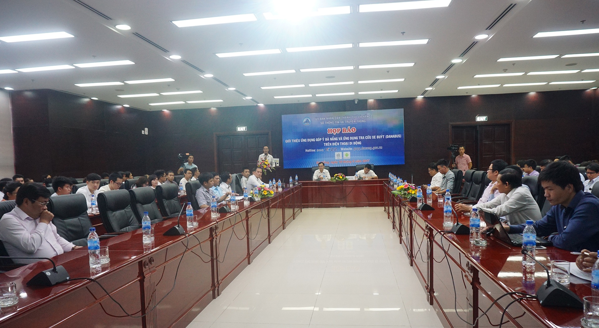 Nguoi dan Da Nang co the tra cuu xe buyt tren dien thoai di dong hinh anh