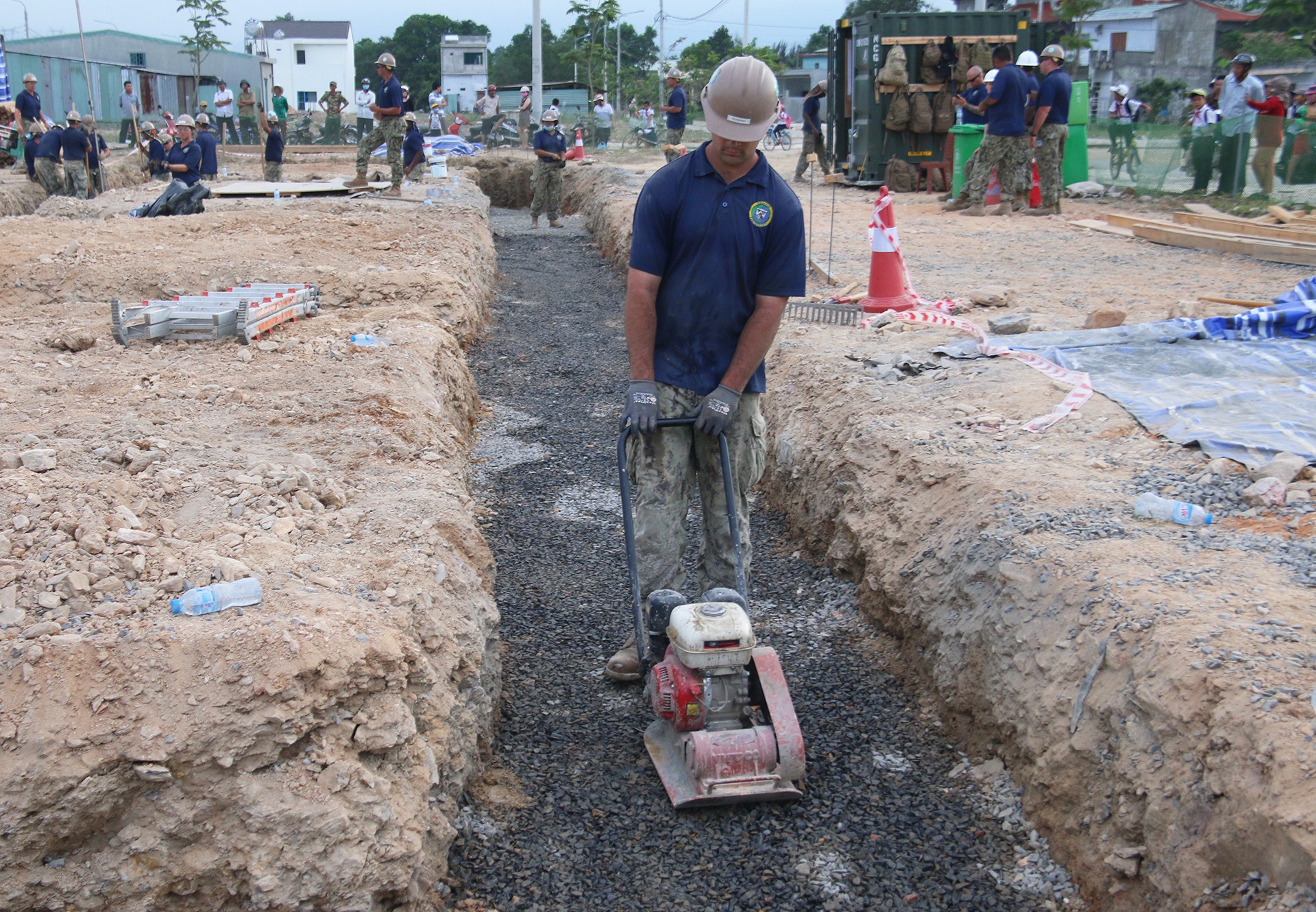 Hai quan My Nhat xay truong mam non anh 9