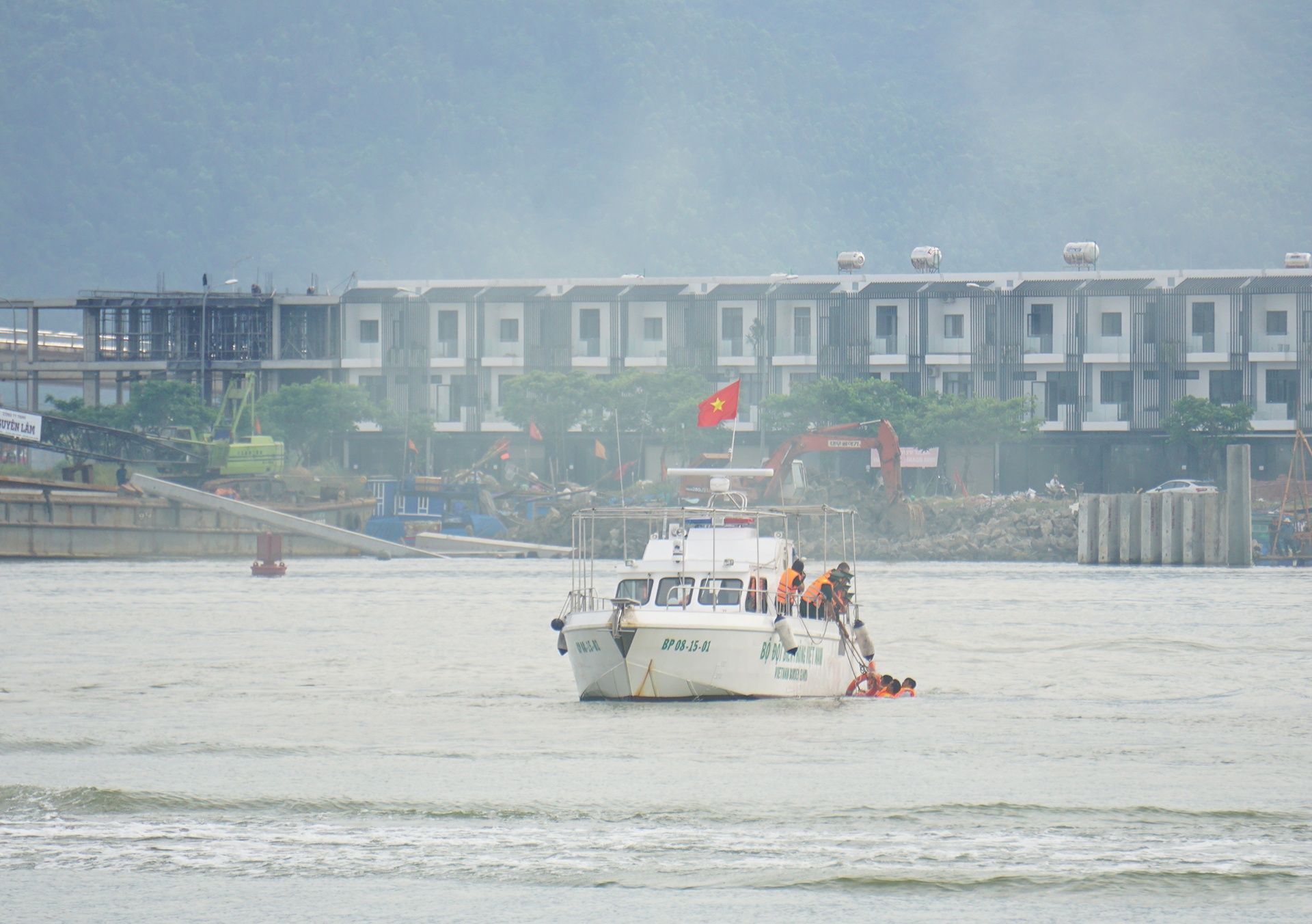 Dien tap su co tran dau tai Da Nang anh 5