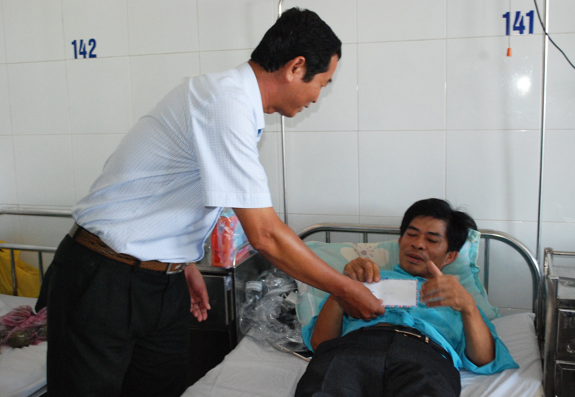Cướp tiệm vàng tại Đà Nẵng ảnh 2 Cuop tiem vang tai Da Nang anh 2