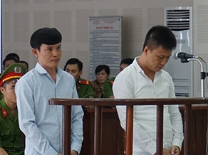 Đâm chủ nợ trọng thương ảnh 1 Dam chu no trong thuong anh 1