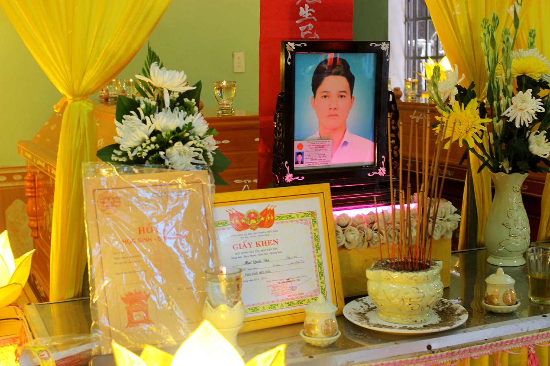 Hai me con tu vong anh 2