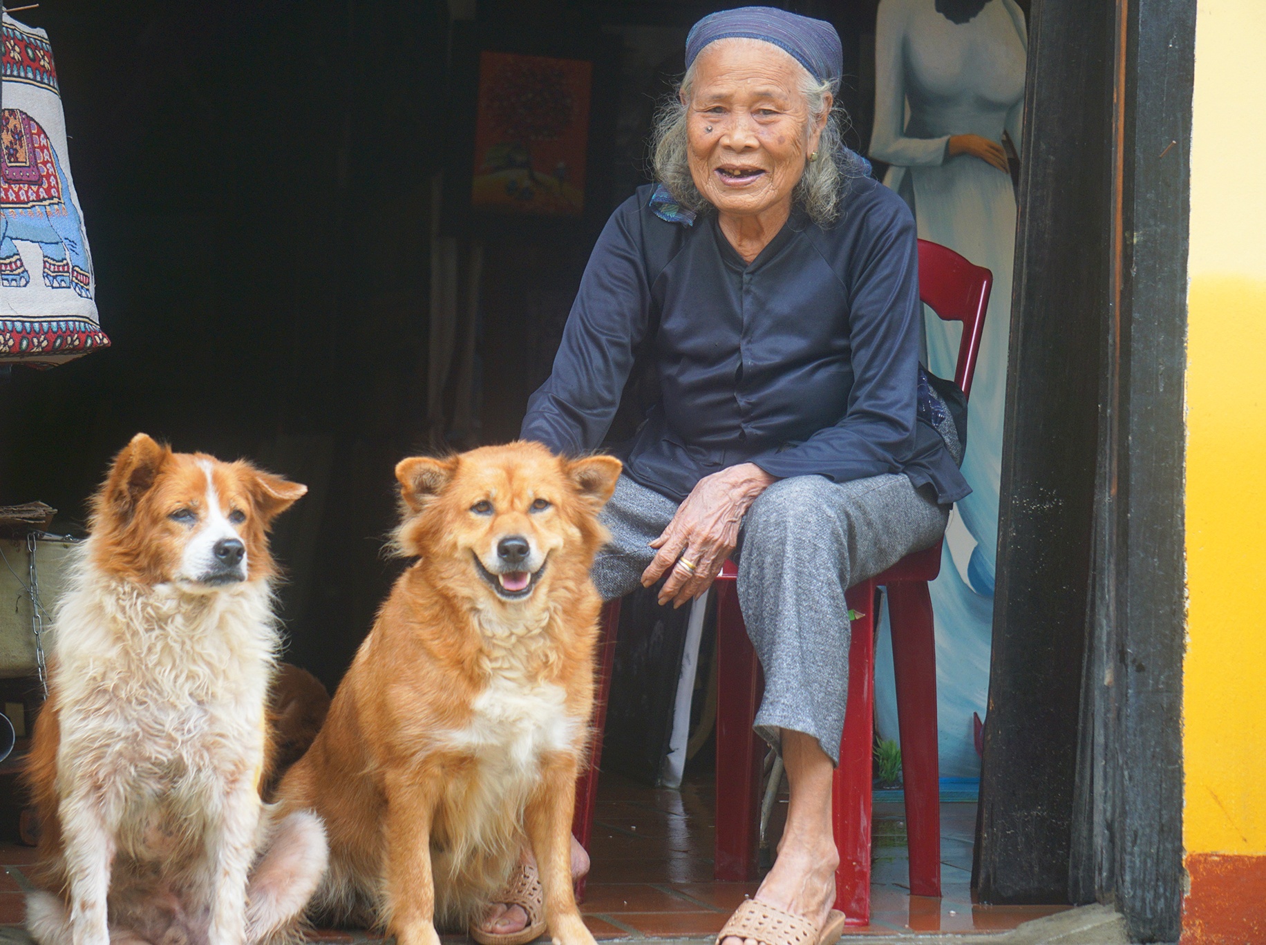 Người dân hội an dọn lũ ảnh 14 Nguoi dan hoi an don lu anh 14