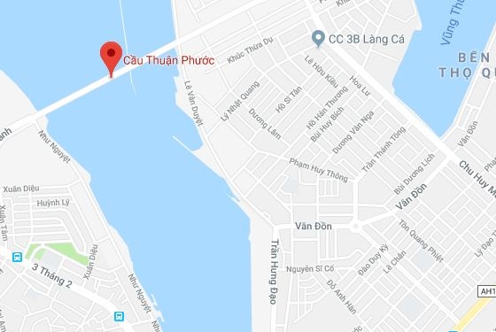 Ba thanh nien nhay cau thuan phuoc anh 3