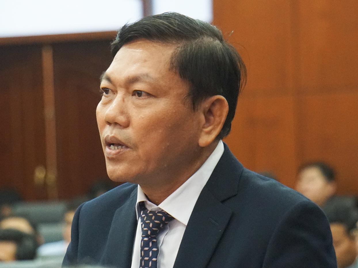 Giam doc So Tai chinh Da Nang de xuat thu phi giu xe benh vien hinh anh