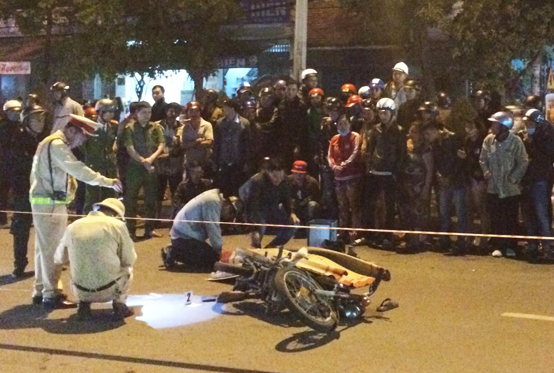 Va cham xe tai nam thanh nien tu vong anh 1