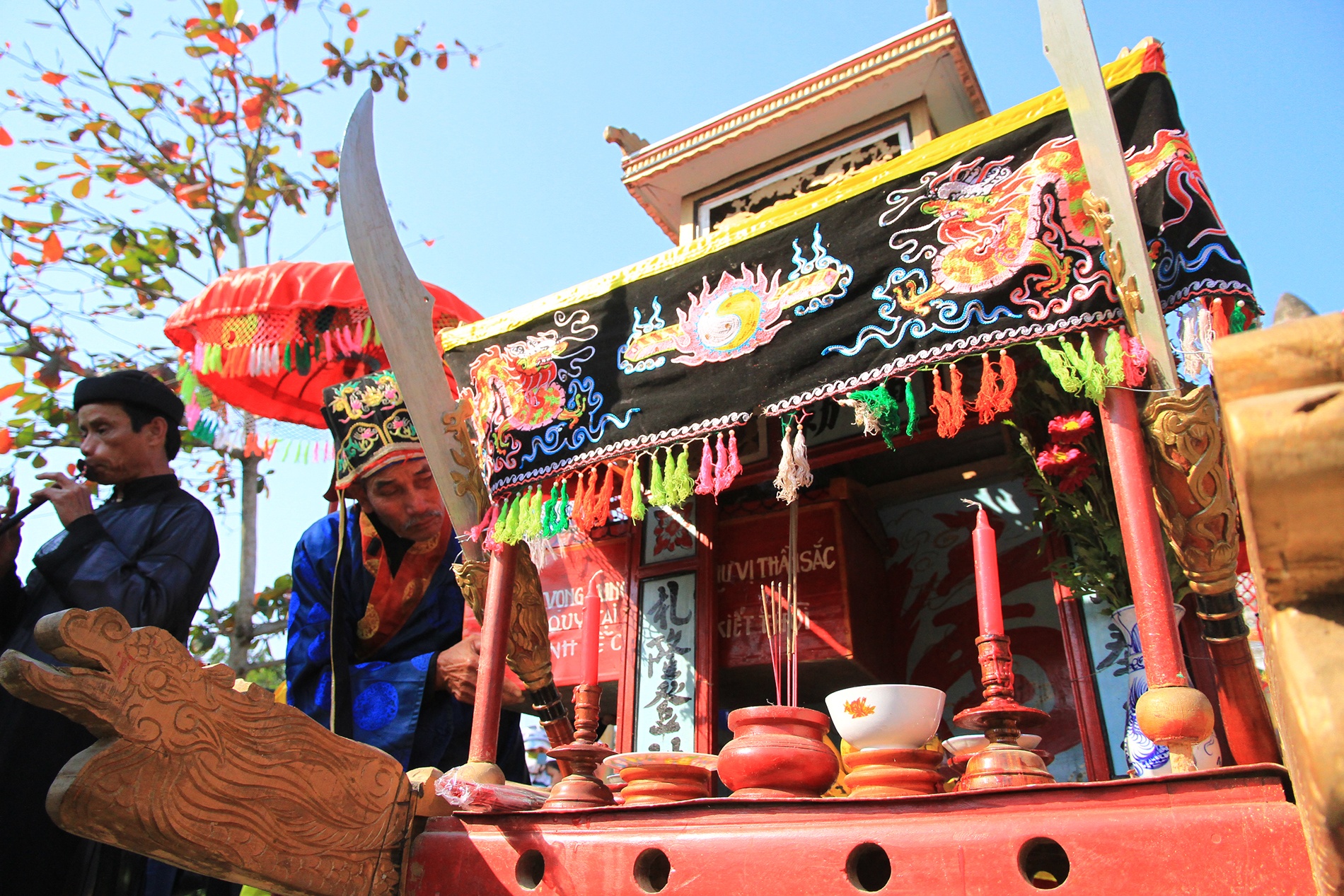 Le hoi dinh lang Tuy Loan Da Nang anh 1