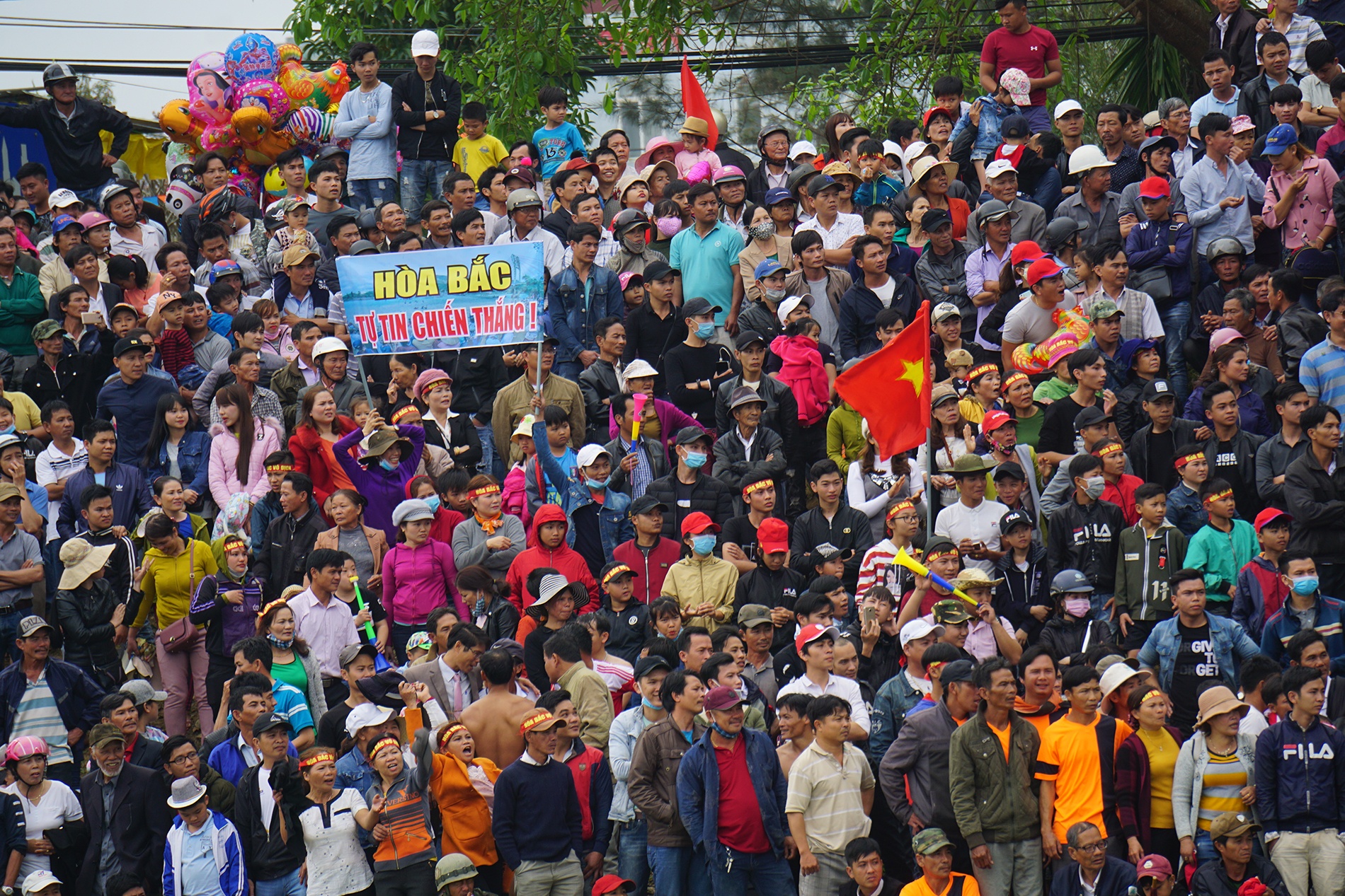 Le hoi dinh lang Tuy Loan Da Nang anh 9