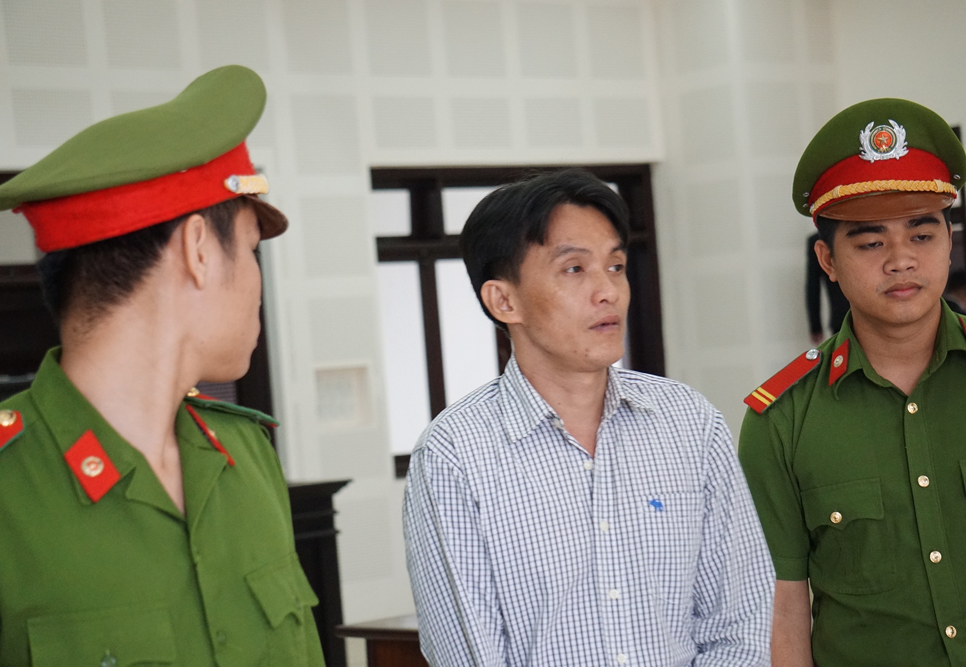 Giet ban vi nghi co tinh cam voi vo, linh 20 nam tu hinh anh