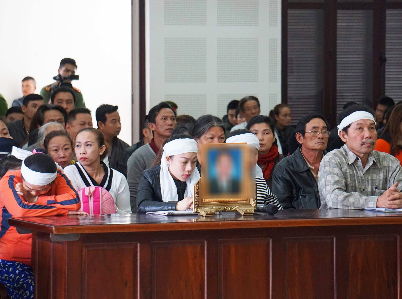 Giet ban vi ghen anh 2