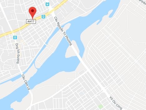 Nam thanh nien bi cuon vao gam xe tai anh 2