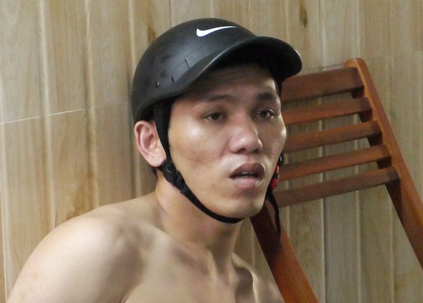 Trinh sat pha cua khong che 9X chuyen ban ma tuy da hinh anh