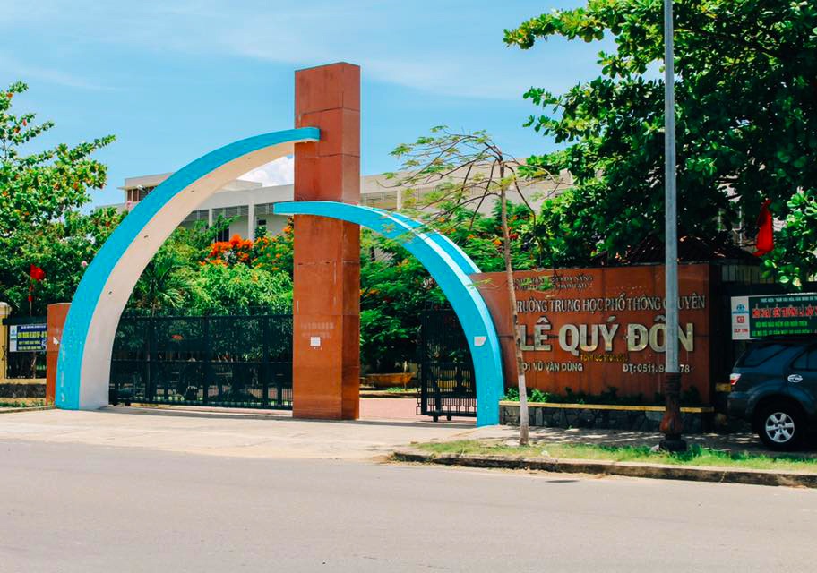 Nam sinh đạt thủ khoa ở Đà Nẵng ảnh 2 Nam sinh dat thu khoa o Da Nang anh 2