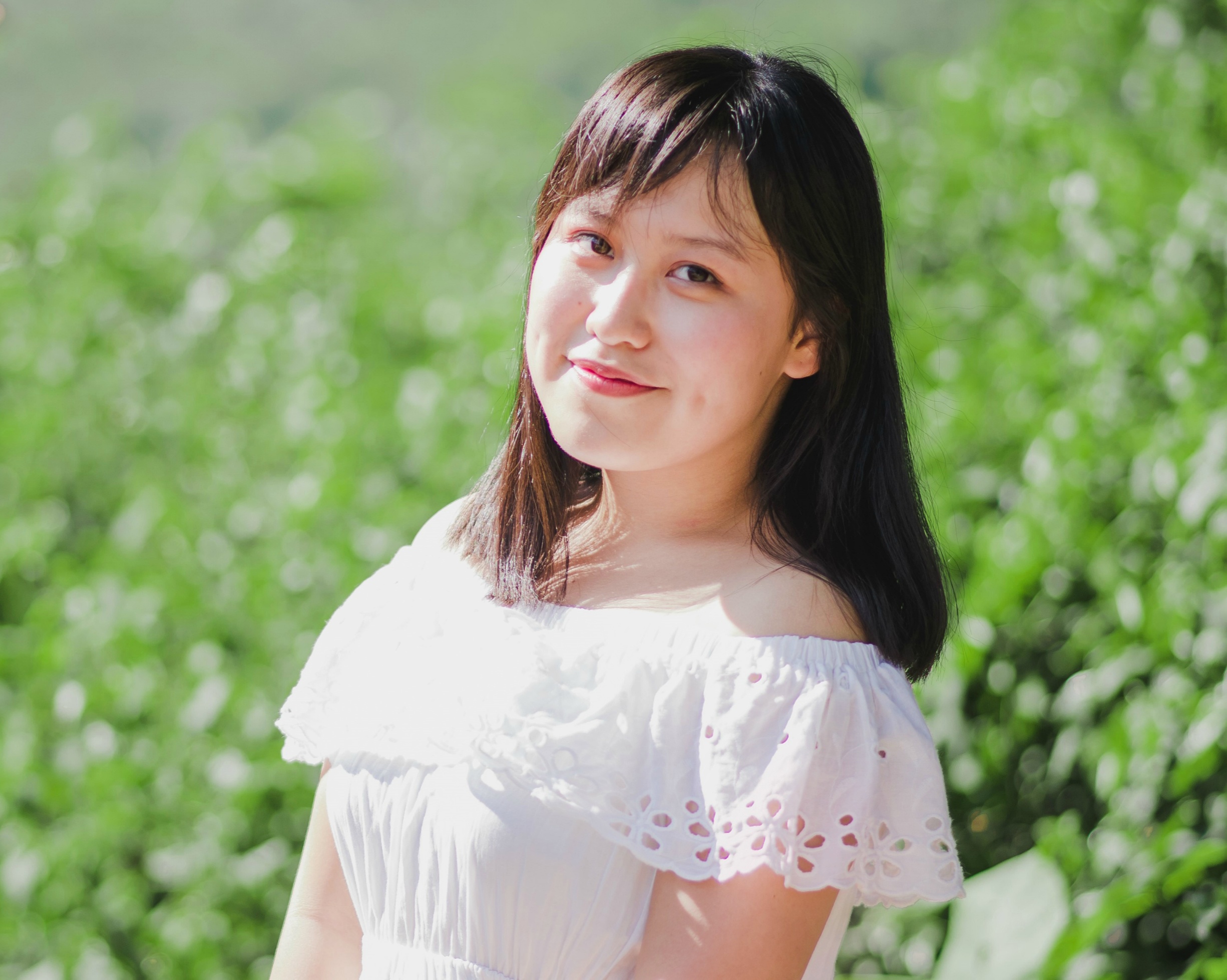 Nu sinh Da Nang dat 10 diem Tieng Anh se du hoc My hinh anh