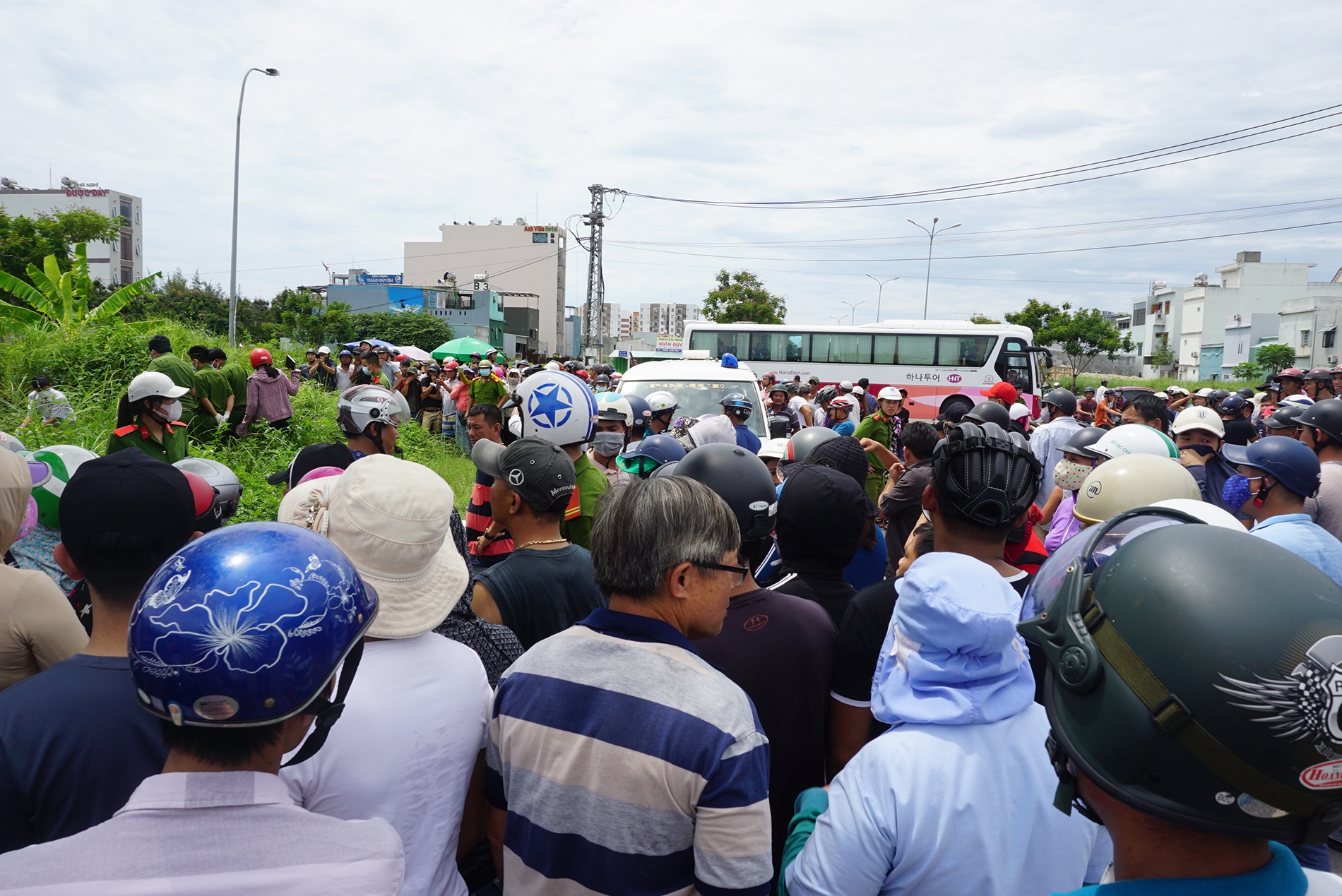 Thi thể người đàn ông phân hủy ở Đà Nẵng ảnh 2 Thi the nguoi dan ong phan huy o Da Nang anh 2