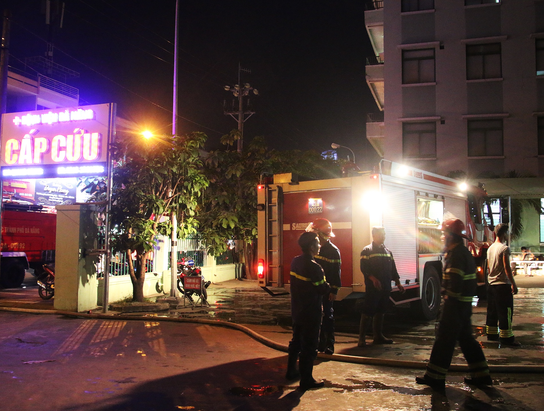 Chay kho vat tu o benh vien Da Nang, hang tram benh nhan so tan hinh anh