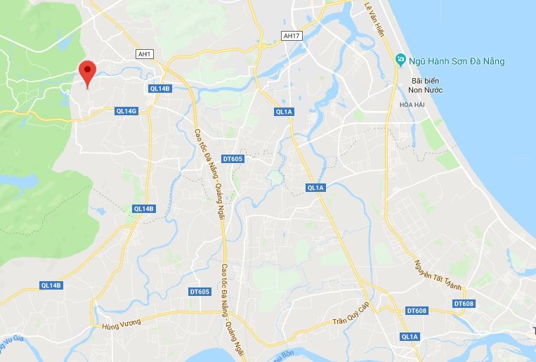 Hai cha con duoi nuoc o Da Nang anh 2