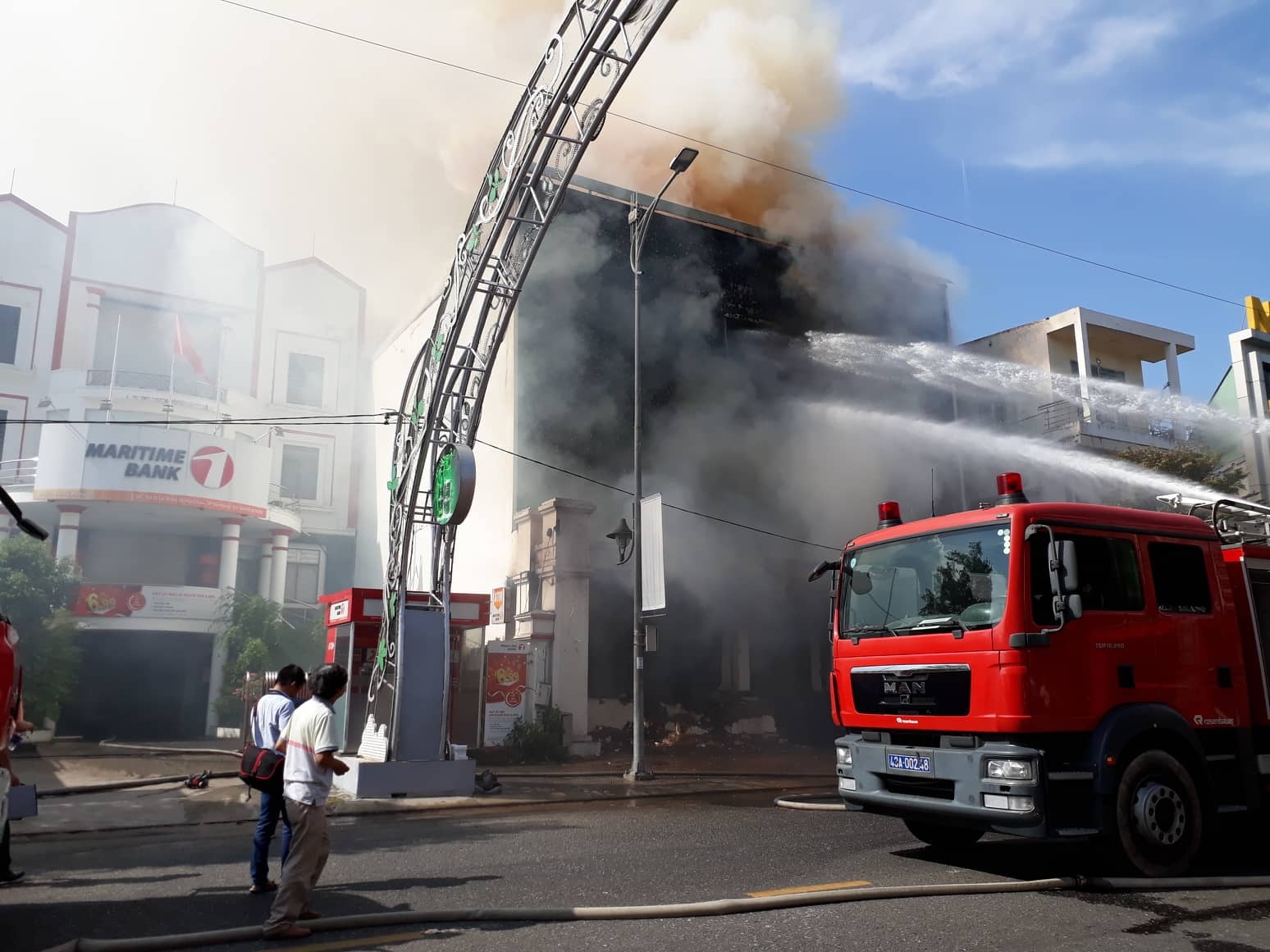 Cháy lớn ở Đà Nẵng ảnh 2 Chay lon o Da Nang anh 2