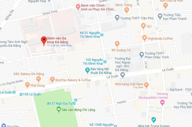 Nu nhan vien y te bi hanh hung anh 2