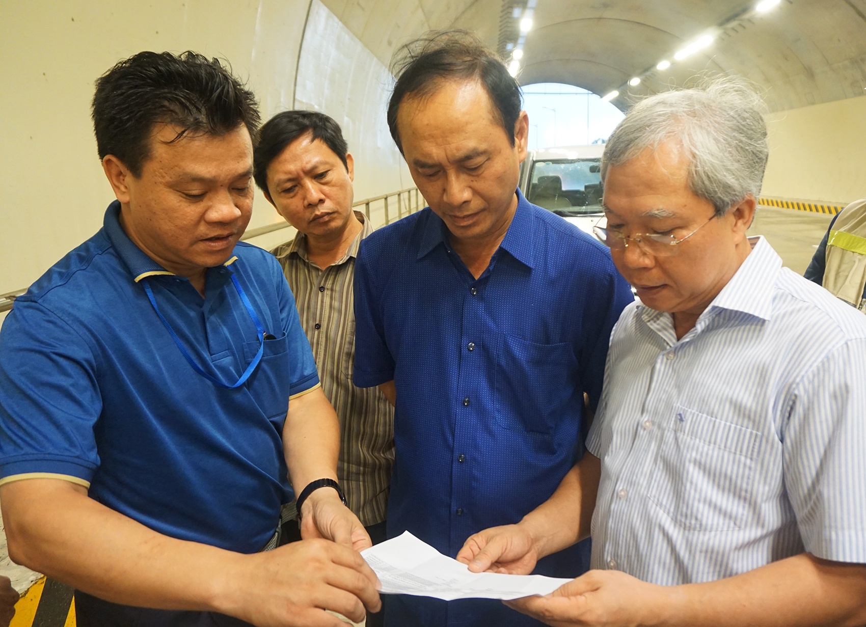 Thu truong Bo GTVT phe binh chu dau tu du an cao toc 34.500 ty hinh anh