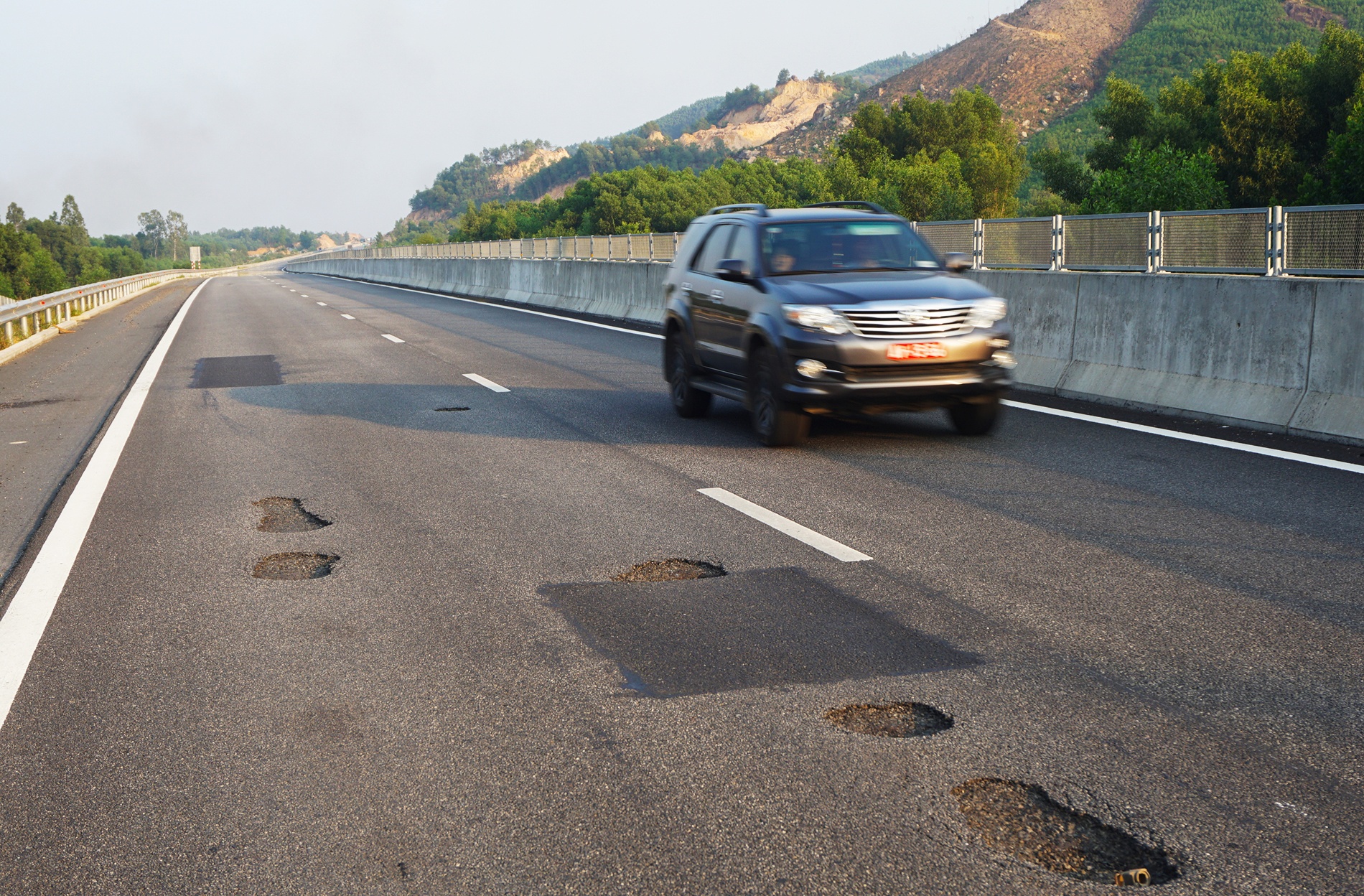 Sua chua cao toc Da Nang - Quang Ngai anh 6
