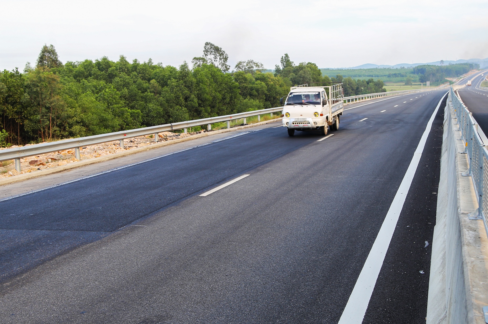 Sua chua cao toc Da Nang - Quang Ngai anh 9