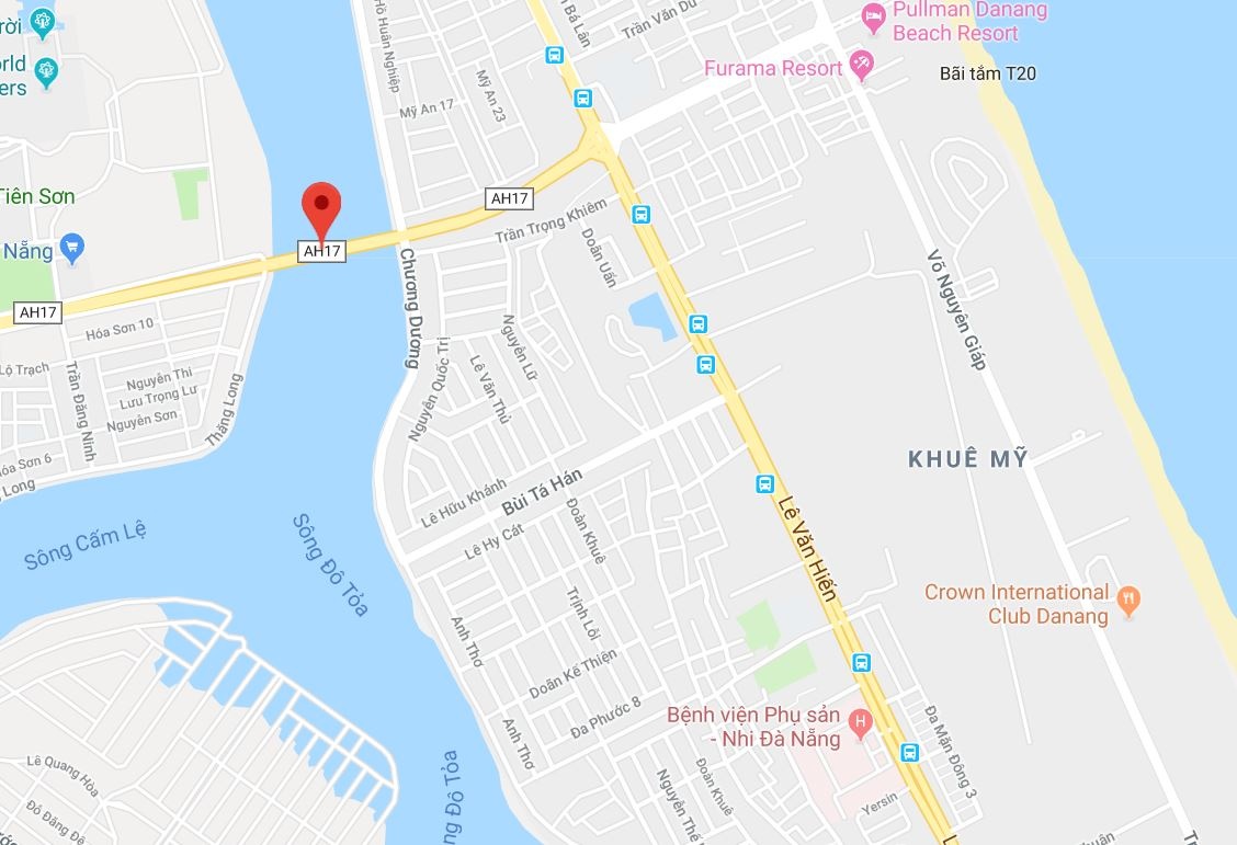 Nam thanh nien nhay cau o Da Nang anh 2