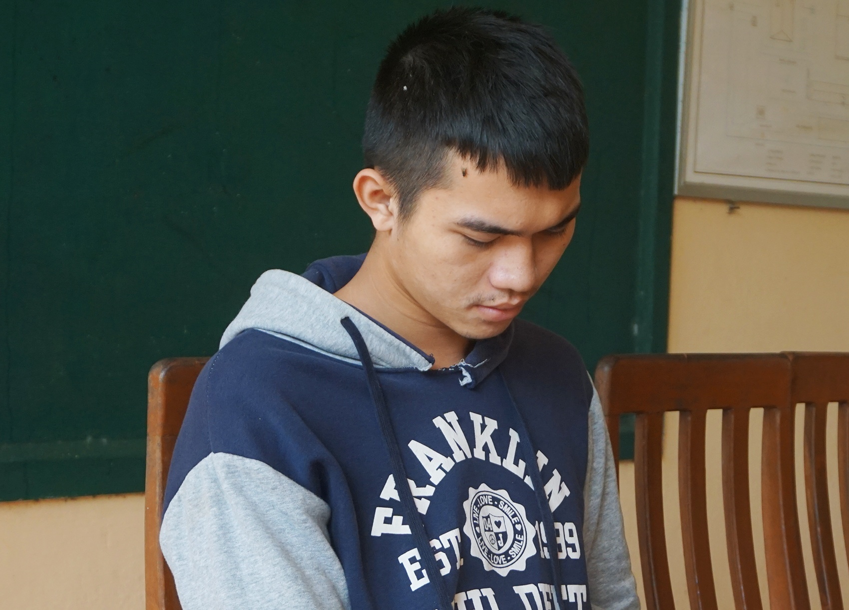 Tai xe 9X cho hang nghin lit xang dau khong ro nguon goc hinh anh