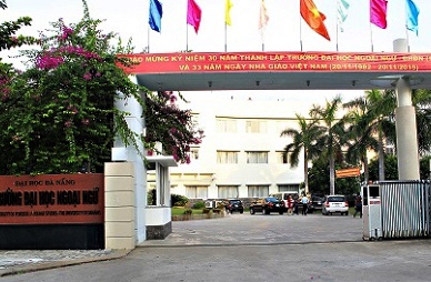 Buoc thoi hoc sinh vien quay len ban tam o Da Nang hinh anh