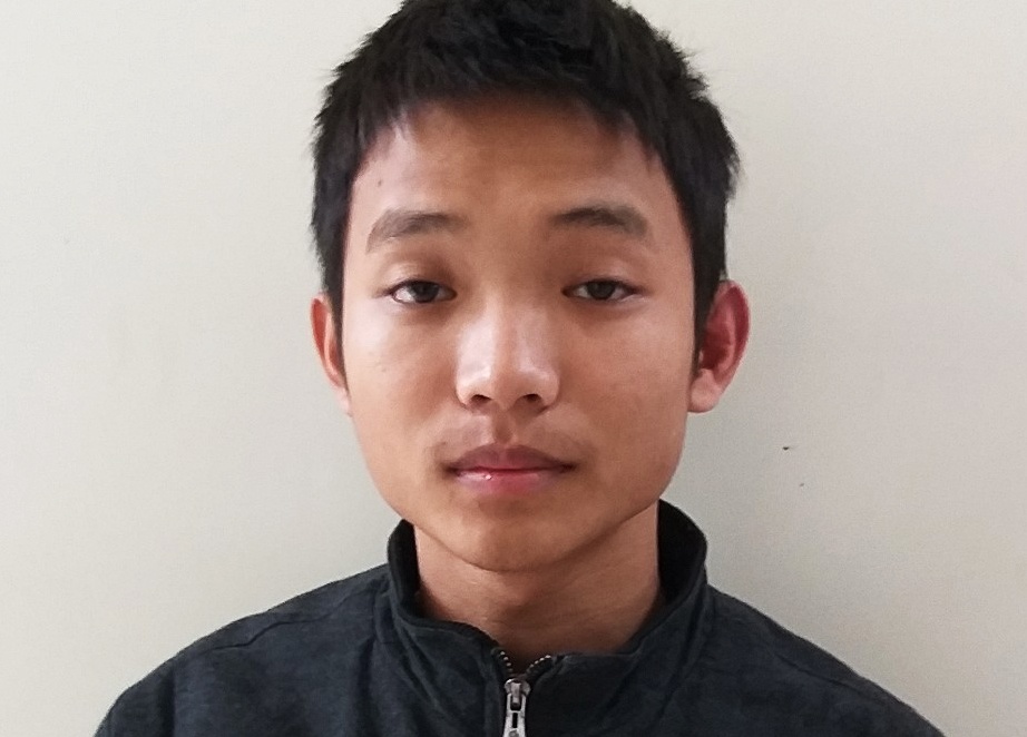 9X trom hon 160 trieu dong va 15 iPhone cua chu cu hinh anh