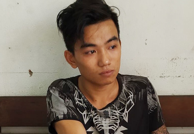 9X quyt cuoc taxi, cuop dien thoai cua tai xe hinh anh